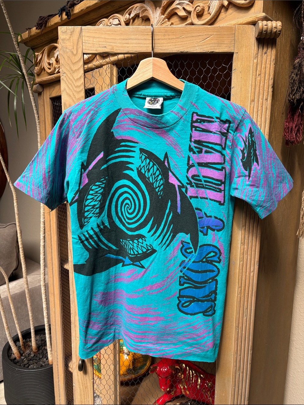 Vintage Maui and Sons Shark Swirl Graphic T-Shirt